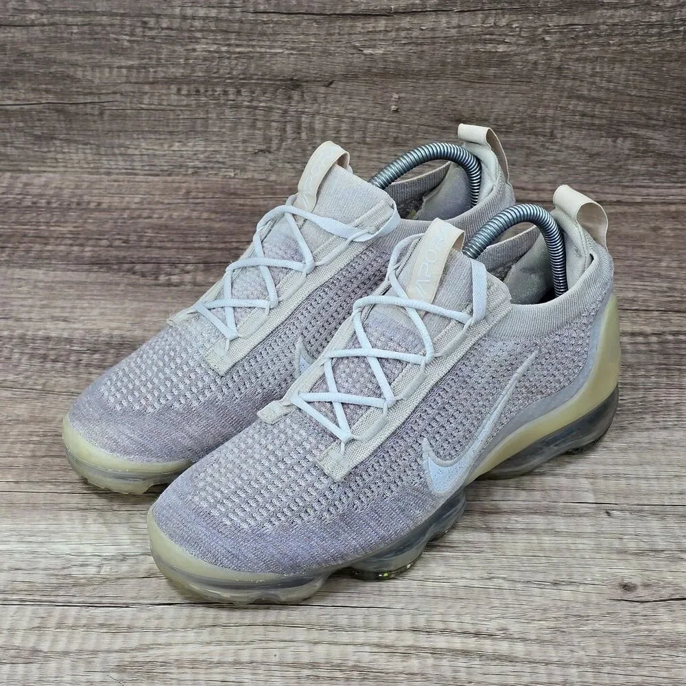 Nike Air Vapormax 2021 FlyKnit Women's Sz 9.5 Oatmeal White Tan Shoes DC9454-101